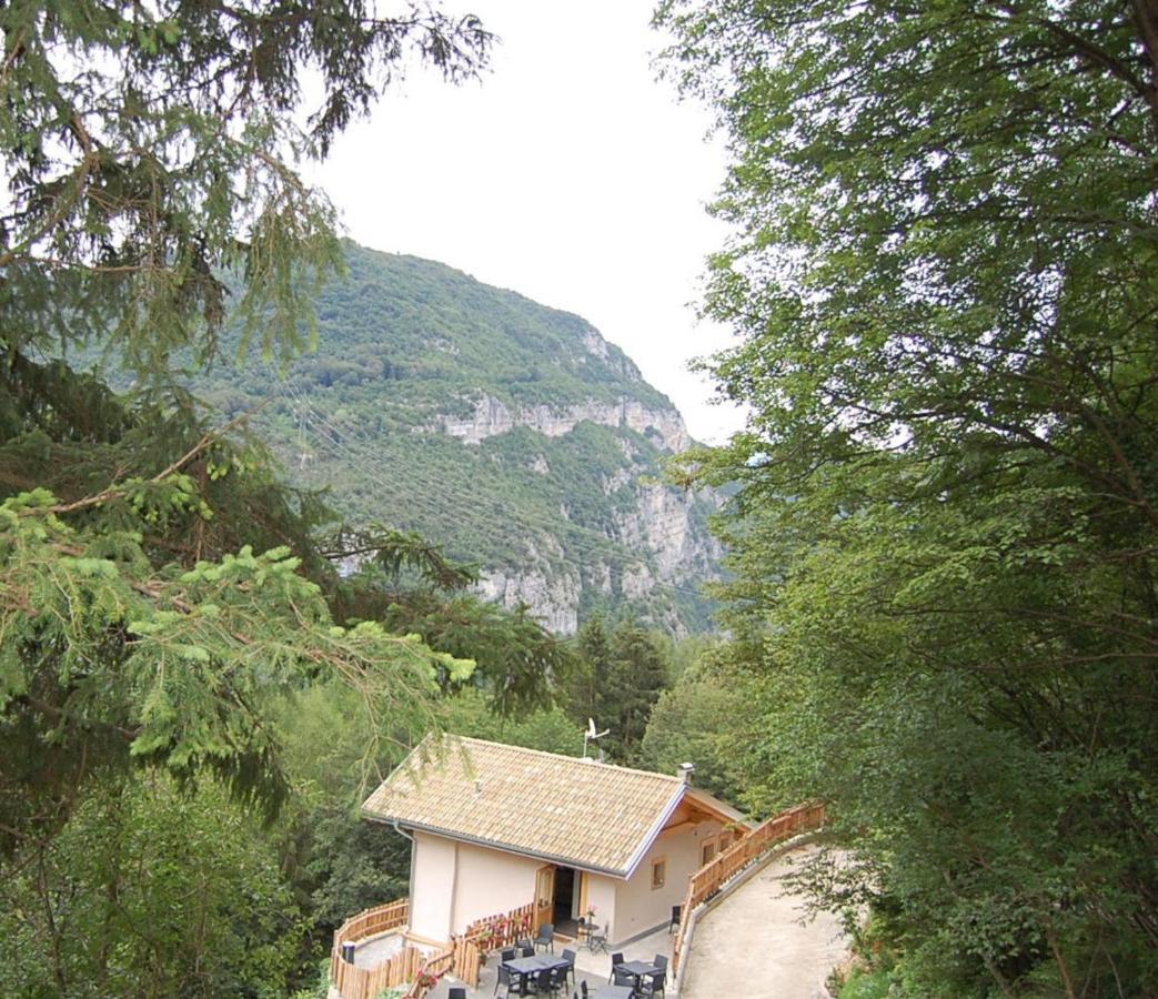 Chalet Torcel Affittacamere San Lorenzo Dorsino Exterior foto